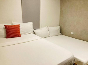 Barkada Room 1 near Clark (Casa Isabela)